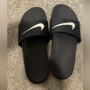 Nike Kawa Slides